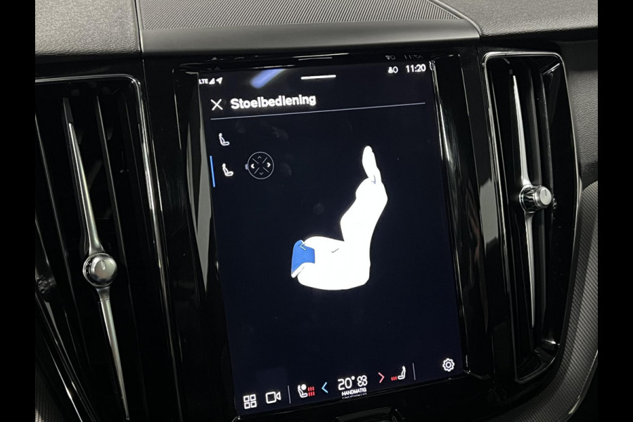 Volvo XC60 2.0 T6 Plug-in hybrid AWD Plus Dark Trekhaak | Open dak | Adapt. cruise | Stoel-/stuurverwarming | Camera | Memory | Carplay