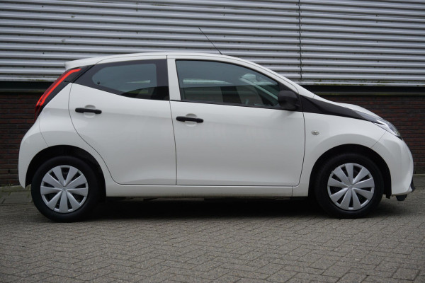 Toyota Aygo 1.0 VVT-i x-fun | Led | Bluetooth | Cruise Control