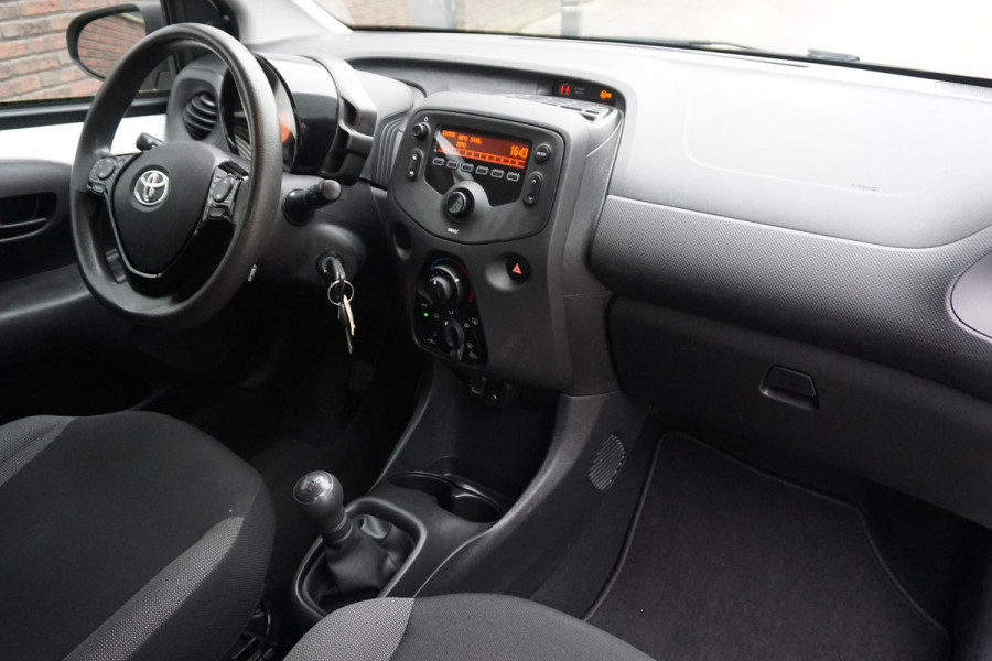 Toyota Aygo 1.0 VVT-i x-fun | Led | Bluetooth | Cruise Control