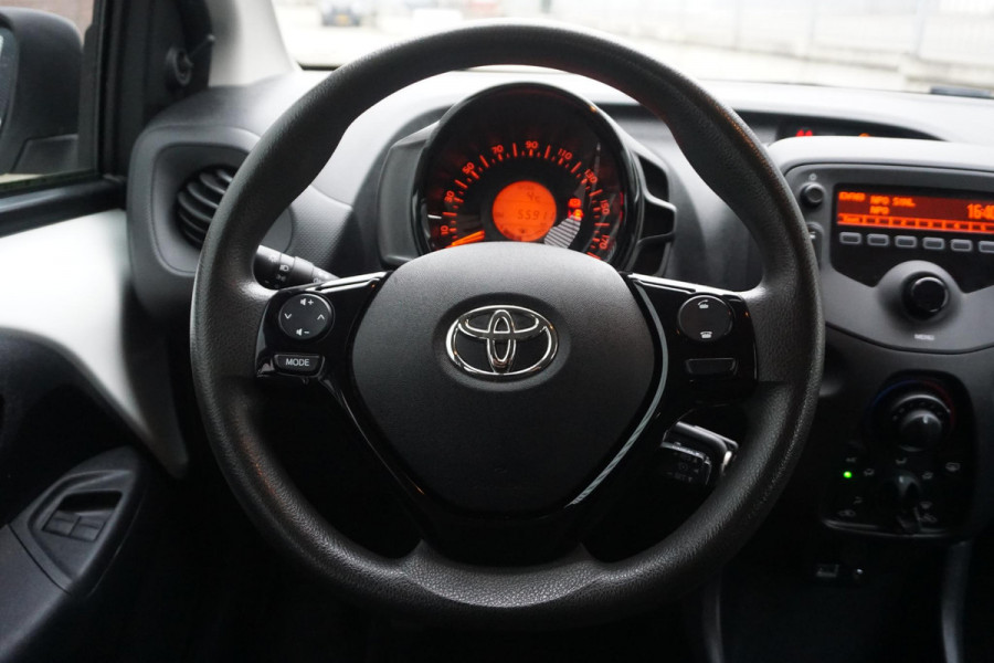 Toyota Aygo 1.0 VVT-i x-fun | Led | Bluetooth | Cruise Control