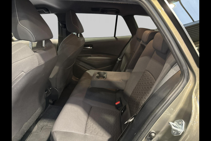 Toyota Corolla Touring Sports 1.8 Hybrid Business Plus | Trekhaak |
