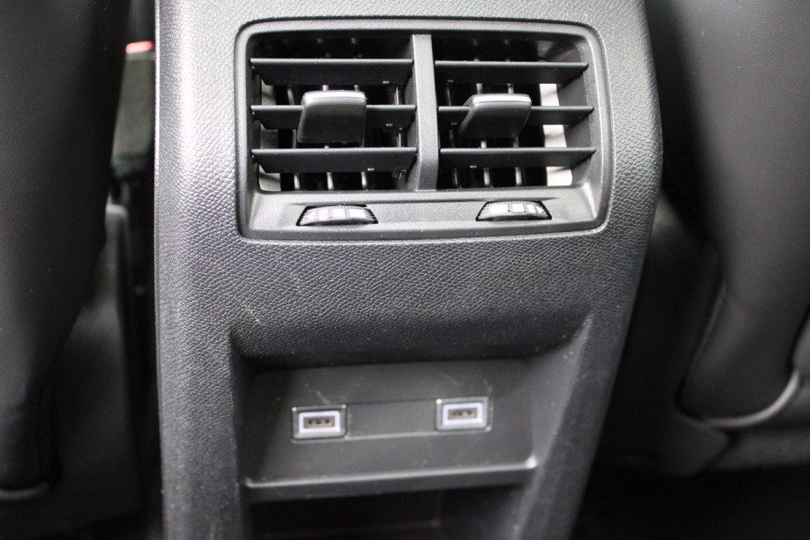 Citroën C5 X 1.6 Plug-in Hybrid 225 Shine | Panoramadak | Massage | Leder | Head-Up | Full