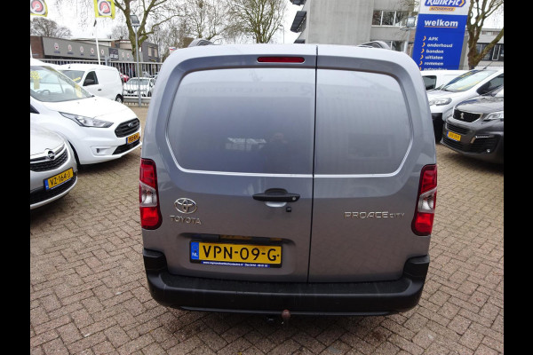 Toyota PROACE CITY 1.5 D-4D Navigator Long 130 PK NAVI CRUISE PDC