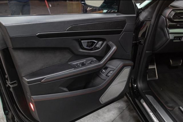 Lamborghini Urus 4.0 V8