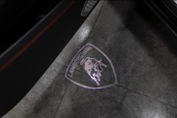 Lamborghini Urus 4.0 V8