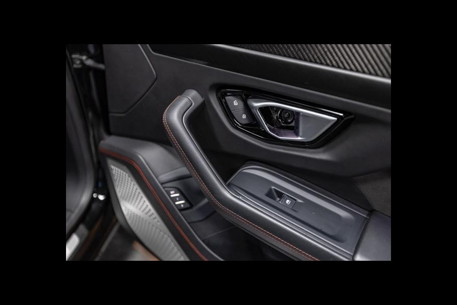 Lamborghini Urus 4.0 V8