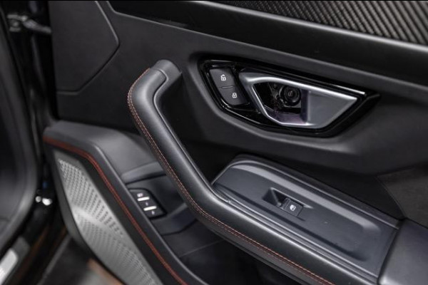 Lamborghini Urus 4.0 V8