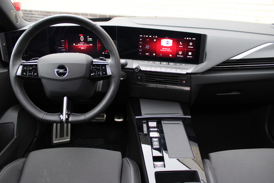 Opel Astra 1.6 Hybrid Ultimate | Panoramadak | Matrix | 360 Camera | AGR | Black Pack