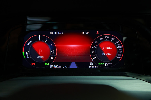 Volkswagen Golf 1.4 eHybrid Style PANO CARPLAY ACC CAMERA THAAK SFEER "22