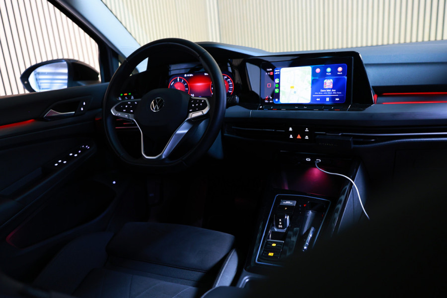 Volkswagen Golf 1.4 eHybrid Style PANO CARPLAY ACC CAMERA THAAK SFEER "22