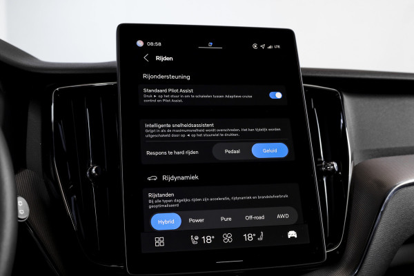 Volvo XC60 2.0 T8 Plug-in hybrid AWD Plus Black Edition - Facelift MY26 | S/K Panodak | Dig.Cockpit | Adapt.Cruise | Stoel-+Stuurverw. | NAV+App.Connect | Auto.Airco | Harmon Kardon | LM 21" | 3567