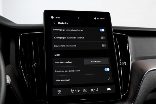 Volvo XC60 2.0 T8 Plug-in hybrid AWD Plus Black Edition - Facelift MY26 | S/K Panodak | Dig.Cockpit | Adapt.Cruise | Stoel-+Stuurverw. | NAV+App.Connect | Auto.Airco | Harmon Kardon | LM 21" | 3567