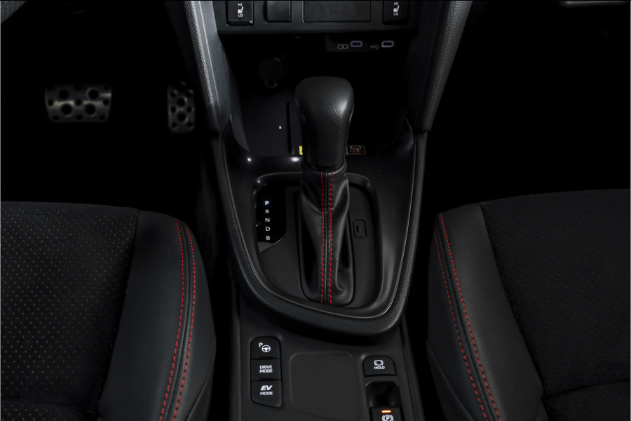 Toyota Yaris Cross 1.5 Hybrid 130 GR Sport | Adapt.Cruise | Head-up | 360 Camera | Stoel+Stuurverw. | Dig.Cockpit | NAV + App. Connect (Draadloos) | ECC | LM 18" | 9816