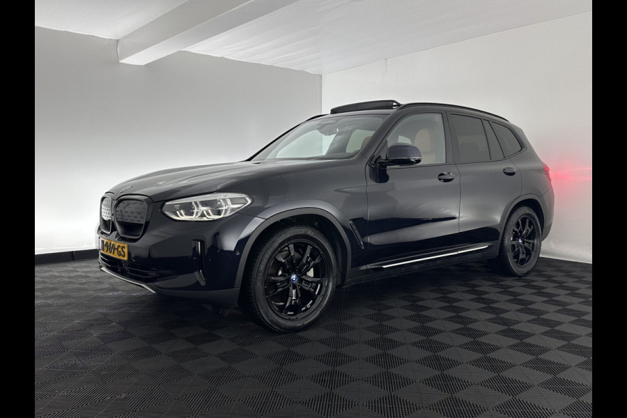 BMW iX3 High Executive 80 kWh [ 3-Fase ] {SOH-96%} (INCL-BTW) Aut. *PANO | HEAD-UP | LEATHER | HARMAN/KARDON | FULL-LED | BLINDSPOT | MEMORY-PACK | DIGI-COCKPIT | HEATED-SPORTSEATS | KEYLESS | TOPVIEW | DAB+ | NAVI-FULLMAP | 19''ALU*