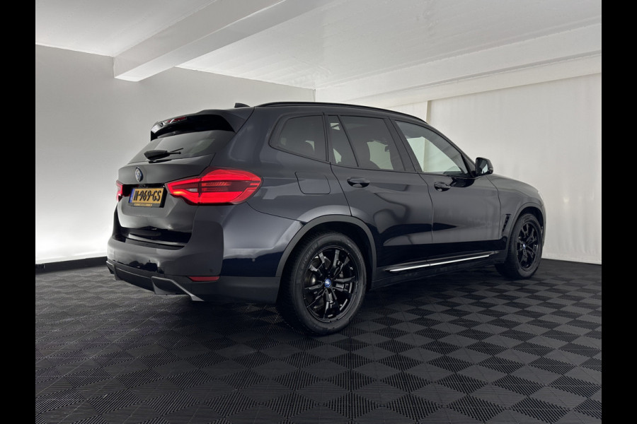 BMW iX3 High Executive 80 kWh [ 3-Fase ] {SOH-96%} (INCL-BTW) Aut. *PANO | HEAD-UP | LEATHER | HARMAN/KARDON | FULL-LED | BLINDSPOT | MEMORY-PACK | DIGI-COCKPIT | HEATED-SPORTSEATS | KEYLESS | TOPVIEW | DAB+ | NAVI-FULLMAP | 19''ALU*