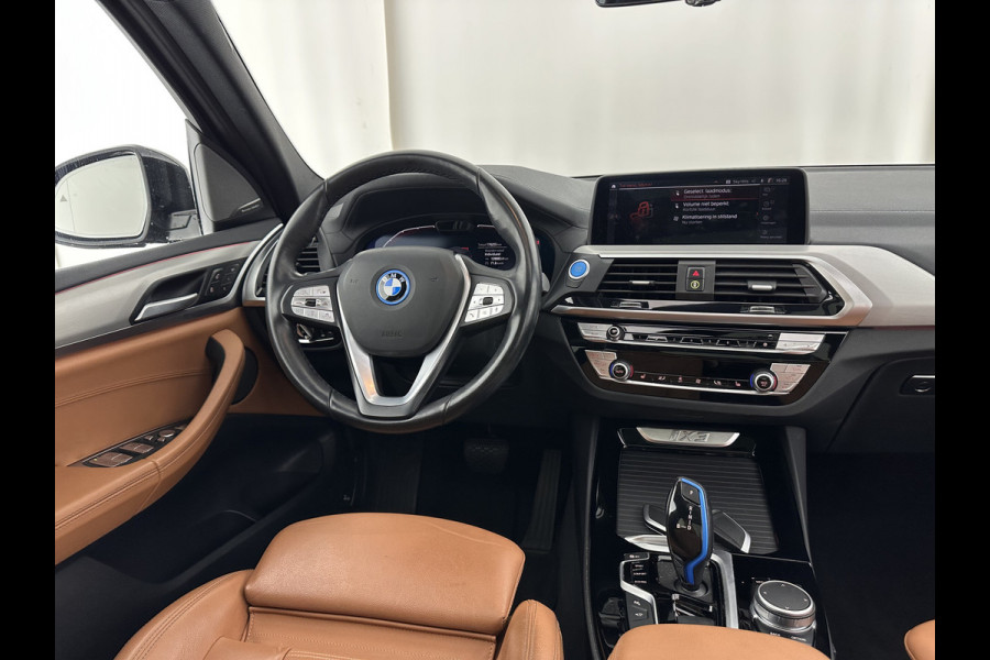 BMW iX3 High Executive 80 kWh [ 3-Fase ] {SOH-96%} (INCL-BTW) Aut. *PANO | HEAD-UP | LEATHER | HARMAN/KARDON | FULL-LED | BLINDSPOT | MEMORY-PACK | DIGI-COCKPIT | HEATED-SPORTSEATS | KEYLESS | TOPVIEW | DAB+ | NAVI-FULLMAP | 19''ALU*
