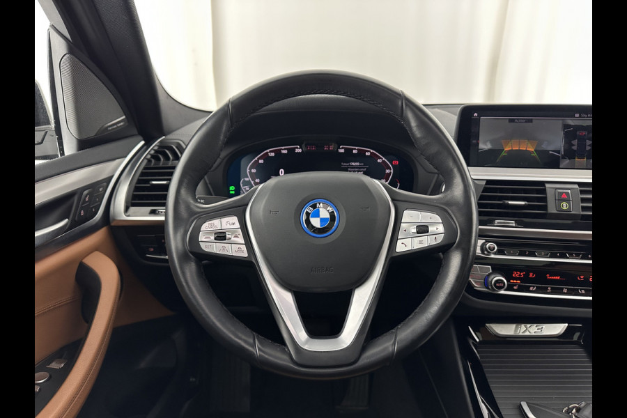 BMW iX3 High Executive 80 kWh [ 3-Fase ] {SOH-96%} (INCL-BTW) Aut. *PANO | HEAD-UP | LEATHER | HARMAN/KARDON | FULL-LED | BLINDSPOT | MEMORY-PACK | DIGI-COCKPIT | HEATED-SPORTSEATS | KEYLESS | TOPVIEW | DAB+ | NAVI-FULLMAP | 19''ALU*