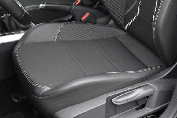 Volkswagen Taigo 1.5 TSI Business Virtual Keyless Camera