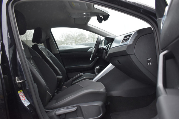 Volkswagen Taigo 1.5 TSI Business Virtual Keyless Camera