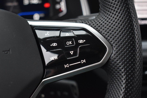 Volkswagen Taigo 1.5 TSI Business Virtual Keyless Camera