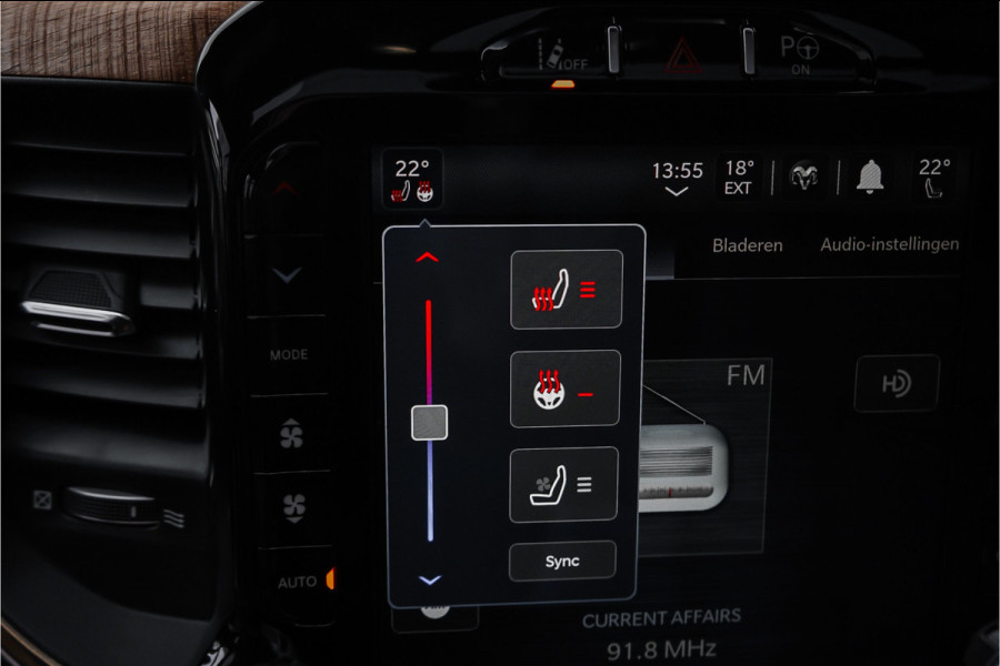 Dodge DODGE RAM 1500 Limited Longhorn 5.7 V8 LPG Onderbouw Pano Rambox 22"