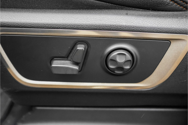 Dodge DODGE RAM 1500 Limited Longhorn 5.7 V8 LPG Onderbouw Pano Rambox 22"