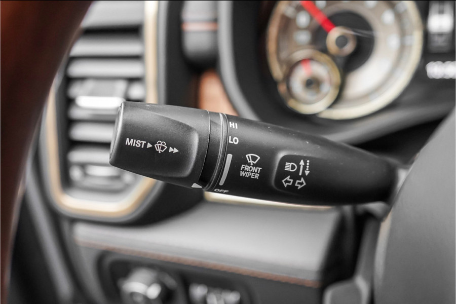 Dodge DODGE RAM 1500 Limited Longhorn 5.7 V8 LPG Onderbouw Pano Rambox 22"