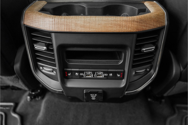 Dodge DODGE RAM 1500 Limited Longhorn 5.7 V8 LPG Onderbouw Pano Rambox 22"