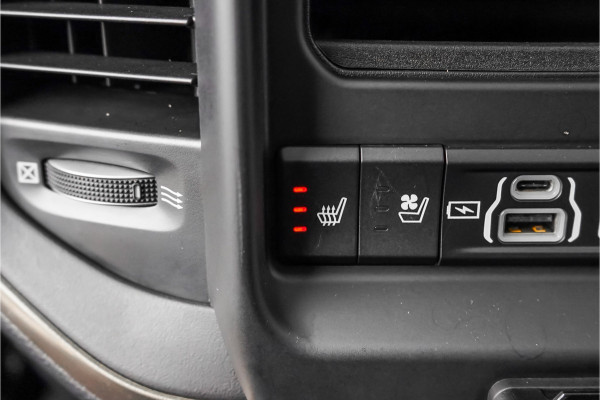 Dodge DODGE RAM 1500 Limited Longhorn 5.7 V8 LPG Onderbouw Pano Rambox 22"