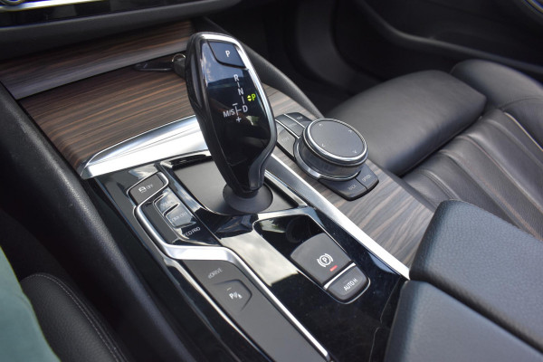 BMW 5 Serie 530e High Executive Pano Leder Sfeer Camera