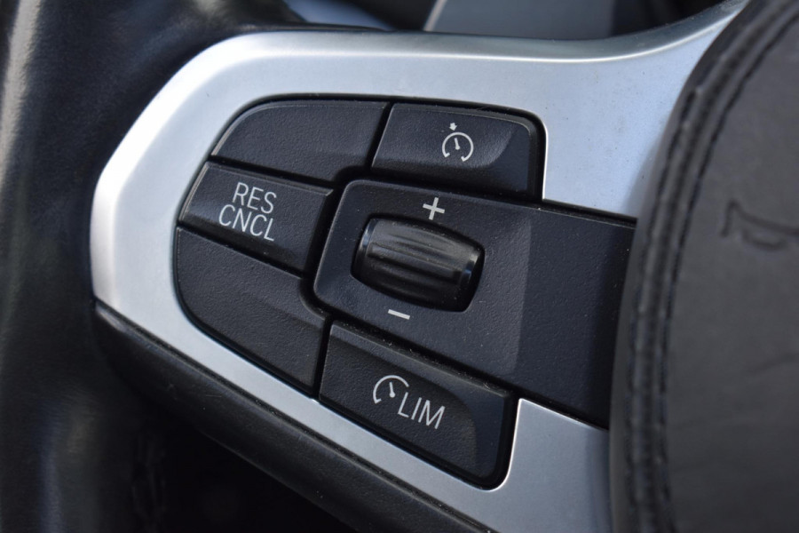 BMW 5 Serie 530e High Executive Pano Leder Sfeer Camera