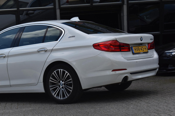 BMW 5 Serie 530e High Executive Pano Leder Sfeer Camera