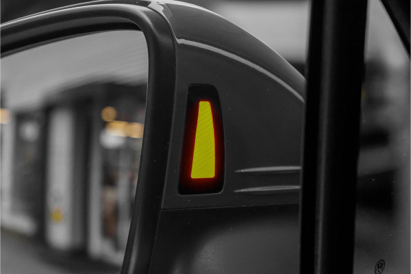 Volkswagen Tiguan 1.4 TSI eHybrid R-Line Business+ ACC Elek Trekhaak Stuur & Stoelverw