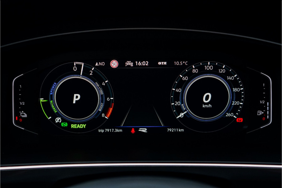 Volkswagen Tiguan 1.4 TSI eHybrid R-Line Business+ ACC Elek Trekhaak Stuur & Stoelverw