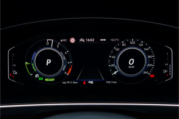 Volkswagen Tiguan 1.4 TSI eHybrid R-Line Business+ ACC Elek Trekhaak Stuur & Stoelverw