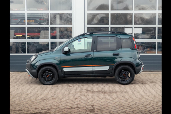 Fiat Panda Hybrid Garmin Cross | Clima | Priv. glass | Dakrails | 5-Persoons | Apple Carplay | Verde Foresta | Pack Garmin