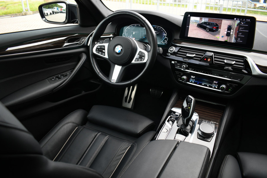 BMW 5 Serie Touring 530e 292pk M-Sport Pano ACC 360 HUD Laser 4wielbest Comf-stoel