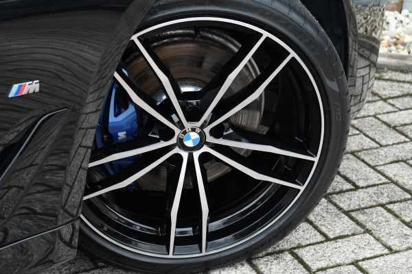 BMW 5 Serie Touring 530e 292pk M-Sport Pano ACC 360 HUD Laser 4wielbest Comf-stoel