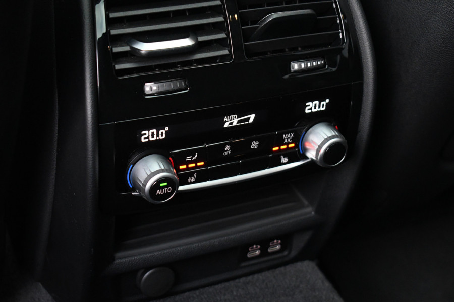 BMW 5 Serie Touring 530e 292pk M-Sport Pano ACC 360 HUD Laser 4wielbest Comf-stoel