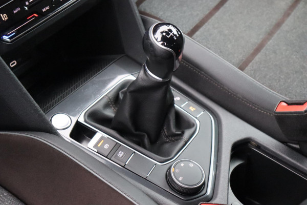 Seat Tarraco 1.5 TSI Xcellence Business Intense 7persoons org.NL camera's trekhaak el.klep dakdragers