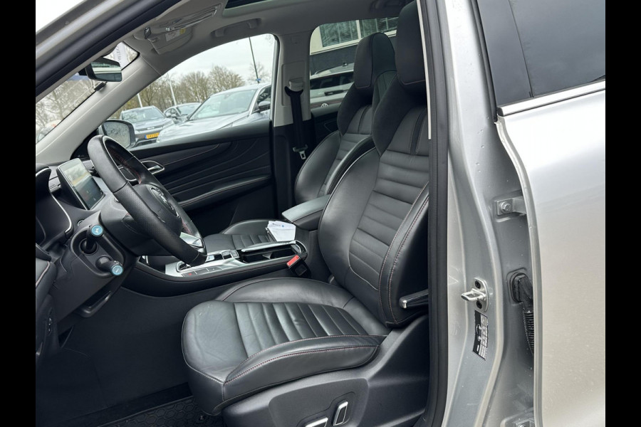 MG EHS 1.5 TGDI Luxury PHEV | MEGA COMPLEET! | TREKHAAK | COMPLETE HISTORIE AANWEZIG | FABRIEKSGARANTIE T/M 11-2030 | 52km WLTP ELECTR RIJBEREIK, TOTAAL RIJBEREIK TOT 1.000km!
