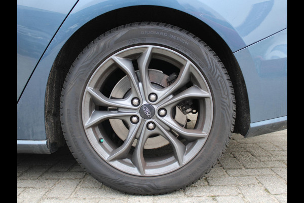 Ford FOCUS Wagon 1.5 EcoBoost ST Line X Business | ELEKTRISCH SCHUIFDAK | TREKHAAK |