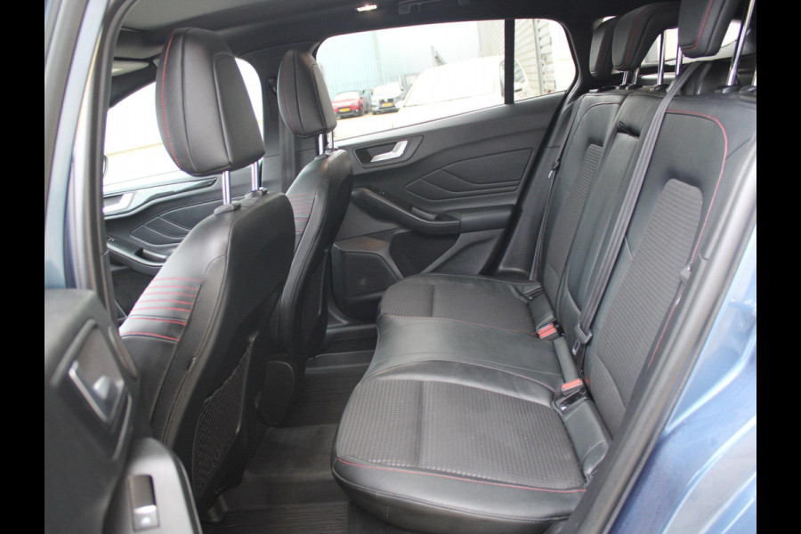 Ford FOCUS Wagon 1.5 EcoBoost ST Line X Business | ELEKTRISCH SCHUIFDAK | TREKHAAK |