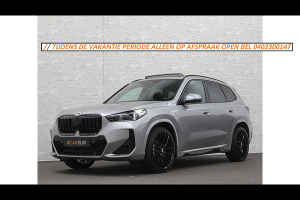 BMW X1 18i M-Sport | Panorama | Sportstoelen | Keyless-Entry | Sfeerverlichting | Achteruitrij-Camera | 5x op voorraad! | Carplay | Full-LED | Black-Optic | Getint Glas | Stoelverwarming | Draadloos Laden |