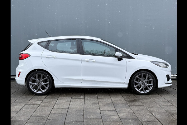 Ford Fiesta BWJ 11-2022 | 1.0T 126PK Hybrid ST-Line | CLIMA | NAVI | SPOILERKIT | CRUISE | SPORTSTOELEN | CARPLAY |