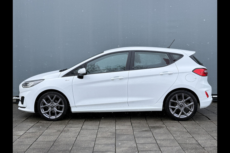 Ford Fiesta BWJ 11-2022 | 1.0T 126PK Hybrid ST-Line | CLIMA | NAVI | SPOILERKIT | CRUISE | SPORTSTOELEN | CARPLAY |