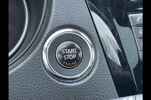 Nissan QASHQAI 1.2 Tekna + 360°Cam Leder Stoelverw. Pano.dak BOSE