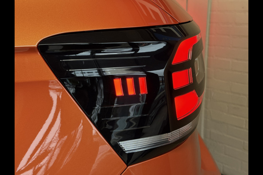 Volkswagen T-Cross 1.0 TSI Style 115pk DSG | Carplay | 18" | Camera | Digitaal cockpit | ACC | Dode hoek | 100% Volkswagen dealer onderhouden!