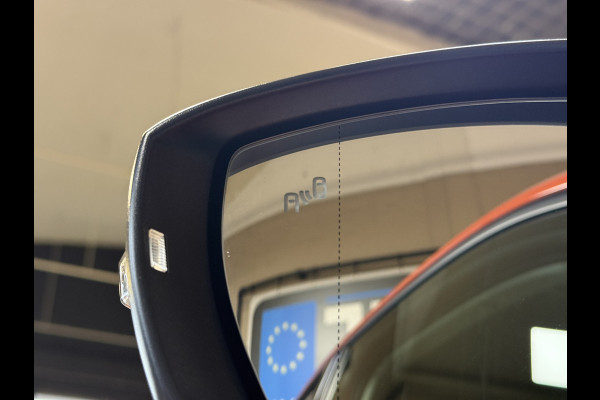 Volkswagen T-Cross 1.0 TSI Style 115pk DSG | Carplay | 18" | Camera | Digitaal cockpit | ACC | Dode hoek | 100% Volkswagen dealer onderhouden!