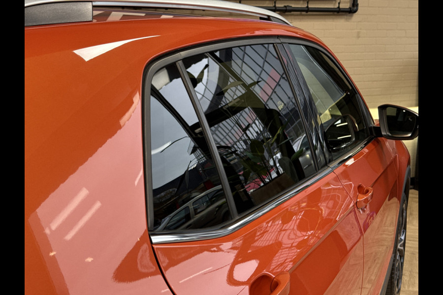 Volkswagen T-Cross 1.0 TSI Style 115pk DSG | Carplay | 18" | Camera | Digitaal cockpit | ACC | Dode hoek | 100% Volkswagen dealer onderhouden!